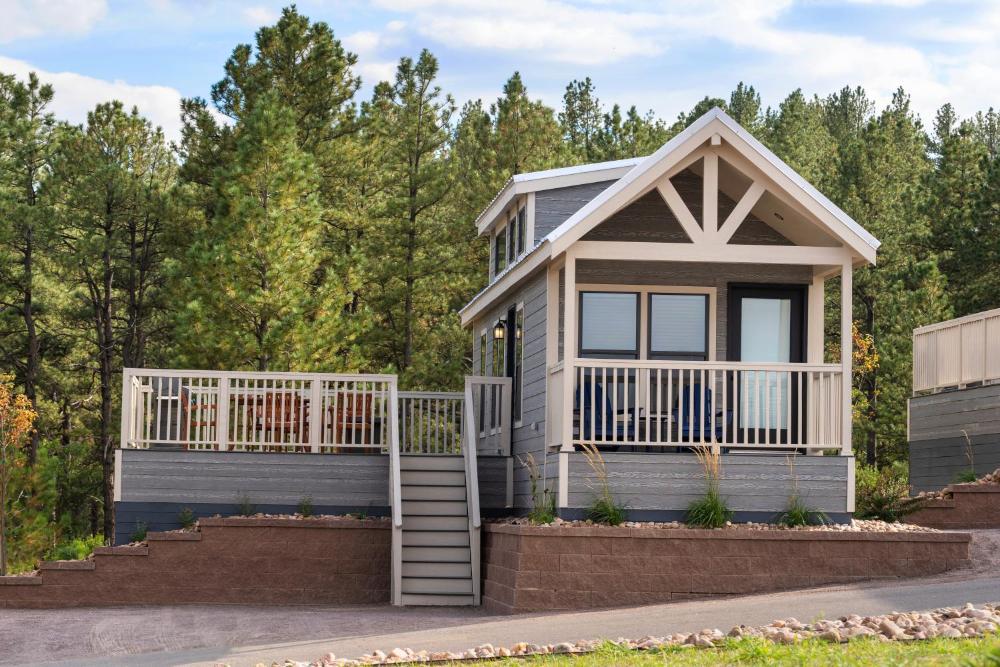 Yogi Bear ™ Cabin interior
